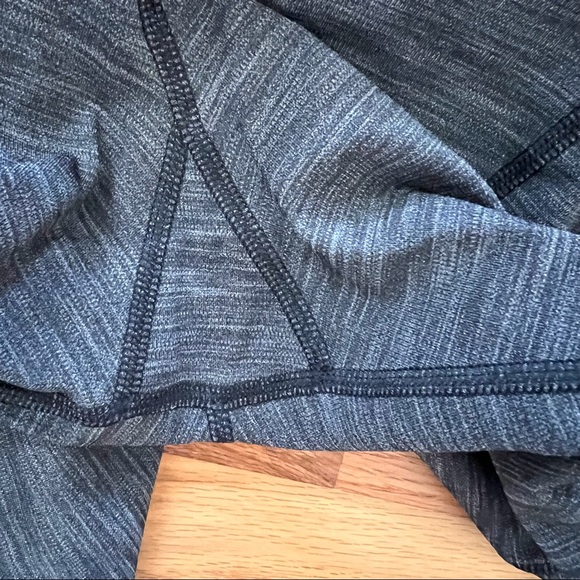 Lululemon Inspire Tight II Heathered Black Size 4 - Picture 8 of 9